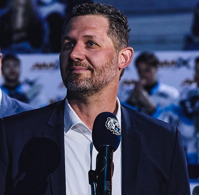 Oceněný Ján Lašák. Foto z FB Bílí Tygři